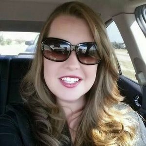 Meet your Posher, Christa